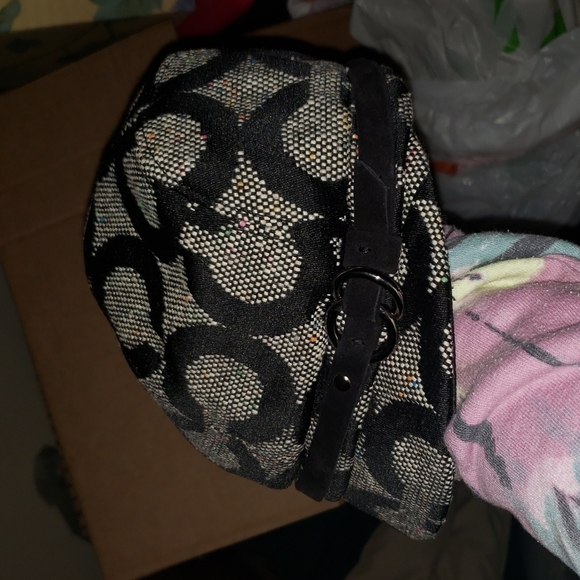New Coach Optic C Black Leather Double SilverBuckle & Multicolor Newsboy Hat - Picture 1 of 9